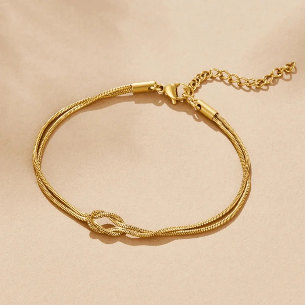New! Anthropologie 14K Gold Plated Knot Chain Bracelet (1035) NWOT